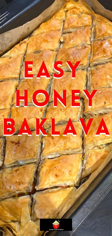 Pistachio Baklava Recipe, Honey Baklava, Baklava Recipe Easy, Phyllo Recipes, Phyllo Pastry, Pastries Recipes Dessert, Mini Caramel Apples, Pistachio Baklava, Baklava Recipe