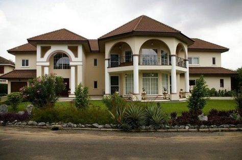 Nigerian Houses, African House, Dar Es Salaam, American Houses, Mansions Homes, Accra, African Style, House Goals, House Inspiration