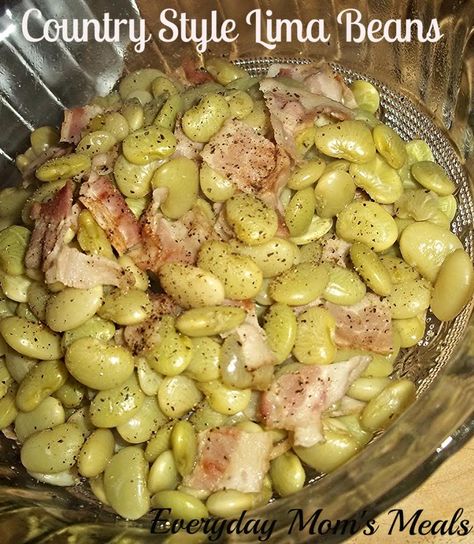 Country Style Lima Beans. Cracker Barrel style. http://www.everydaymomsmeals.blogspot.com/2012/01/second-times-charm.html Lima Bean Recipes, Church Recipes, Country Food, Yummy Veggies, Lima Beans, Healthy Side, Dinner Inspiration, Southern Cooking, Cracker Barrel