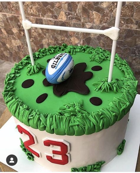 Rugby Pitch Cake, Rugby Cakes For Men, Rugby Themed Cakes, Rugby Cakes For Boys, Rugby Cake Ideas, Rugby Birthday Cake, 10th Birthday Cakes For Boys, Rugby Cupcakes, Rugby Ball Cake