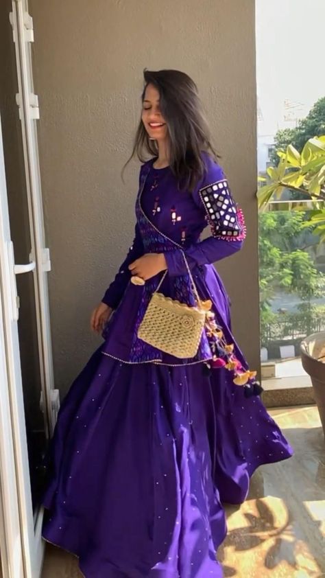 Pin on Outfit Lehenga Saree Design, Indian Outfits Lehenga, Indian Dresses Traditional, Indian Gowns Dresses, Indian Gowns, Beautiful Dress Designs, Designer Party Wear Dresses, Designer Dresses Casual, Stylish Party Dresses