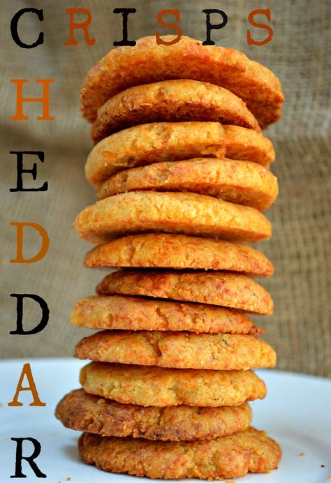 Cheddar Crisps, Veggie Straws, Cheese Straws, Cheese Crisps, Cracker Recipes, Cheese Appetizers, Holiday Appetizers, Easy Appetizer Recipes, The Oven