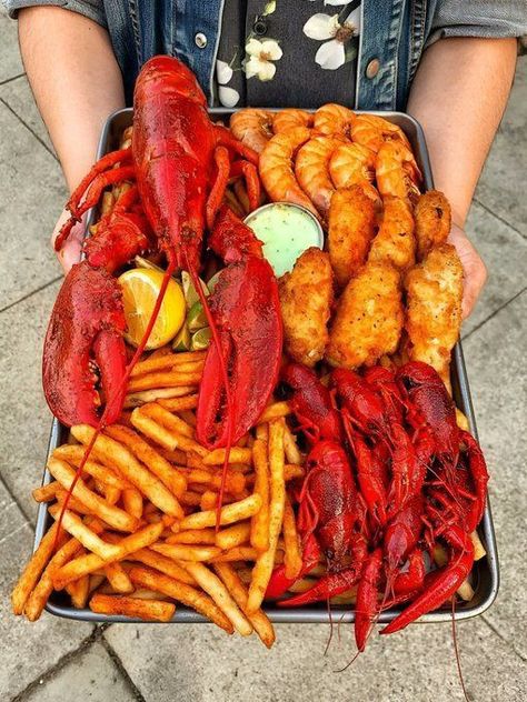 Fastfood Aesthetic, American Street Food, Food Western, American Snacks, Seafood Boil Recipes, American Street, Western Food, Food Stall, Food Lifestyle