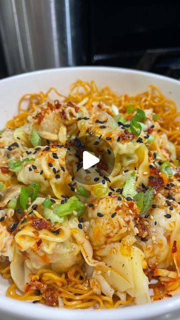 Joedy Tran on Instagram: "Spicy oil wonton with egg noodles…..Scroll back a few post for full wonton and sauce recipe. #nuocmamafoods #wonton #eggnoodles #noodle #chilioil" Ramen Noodles With Wontons, Wonton Meals, Noddle Recipes, Wonton Noodle Soup, Wonton Noodles, Chicken Wontons, Steak And Shrimp, Stir Fry Noodles, Wonton Wrappers