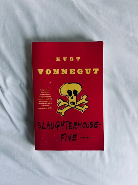 Kurt Vonnegut Slaughterhouse Five, Collage Fillers, Mental Diet, Slaughterhouse Five, Fav Books, The Book Club, Kurt Vonnegut, Unread Books, The Body Book