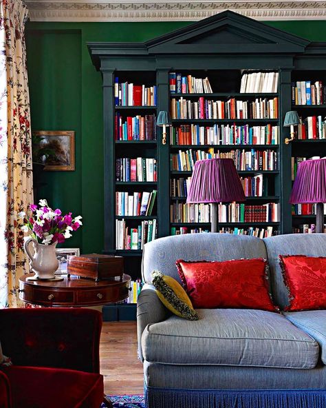 Arianne Scheffer on Instagram: ““This pediment bookcase in a house by interior designer Gavin Houghton ( @gavin1966 ) and architect Simon Hurst is designed in the Georgian…” Block House, Sitting Room Design, Home Library Design, Colourful Living Room, London House, Living Room Bookcase, Green Interiors, Built In Wardrobe, Home Library