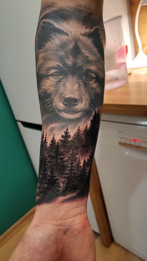 Keeshond Tattoo, Forest Tattoo, Tattoo Portrait, Forest Tattoos, Wolf Dog, Portrait Tattoo, Forest, Tattoos, Dogs