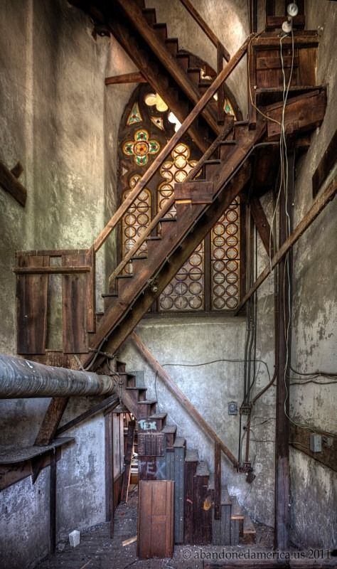 St Boniface, Abandoned Churches, Abandoned Church, Abandoned House, Old Churches, Abandoned Mansions, Stairway To Heaven, Haunted Places, Old Building