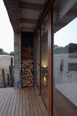 exterior wood storage Fireplace Wood Storage Ideas, Wood Storage Ideas, Fireplace Wood Storage, Fireplace Wood, Firewood Storage, Casa Exterior, Ideas Patio, Property Tax, Stacked Stone