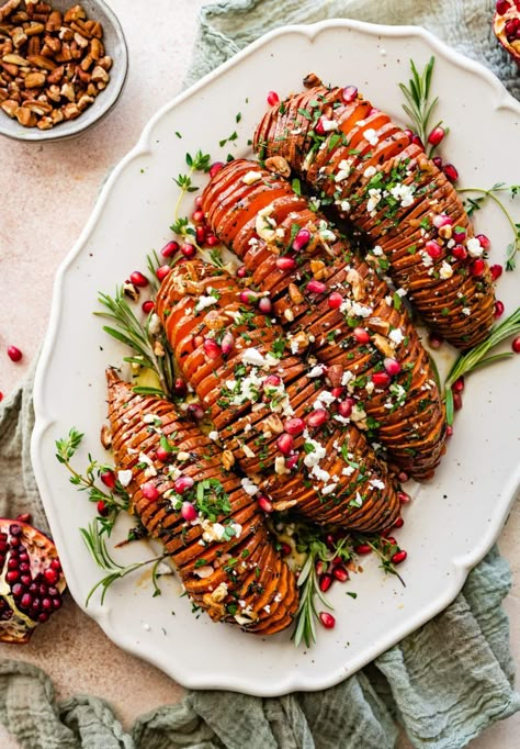 Hasselback Sweet Potatoes Recipe with Maple Syrup - CucinaByElena Hassleback Sweet Potatoes, Steakhouse Creamed Spinach Recipe, Aglio E Olio Recipe, Hasselback Sweet Potatoes, Creamed Spinach Recipe, Italian Christmas Recipes, Roasted Broccoli Recipe, Beef Tenderloin Recipes, Sweet Potatoes Recipe