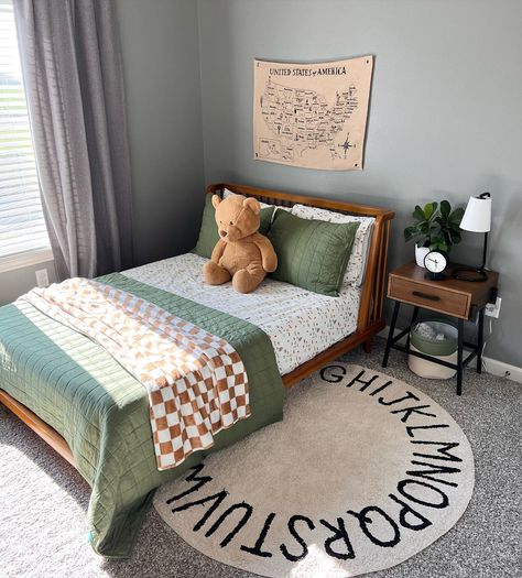 An of-the-moment mix of what people (including us) are finding, loving and sharing at Target. Gender Neutral Kids Bedroom, Gender Neutral Bedroom Kids, Boy Room Bedding, Little Boys Bedroom, Neutral Kids Bedroom, Toddler Boy Room Decor, Box Stitch, Accent Wall Paint