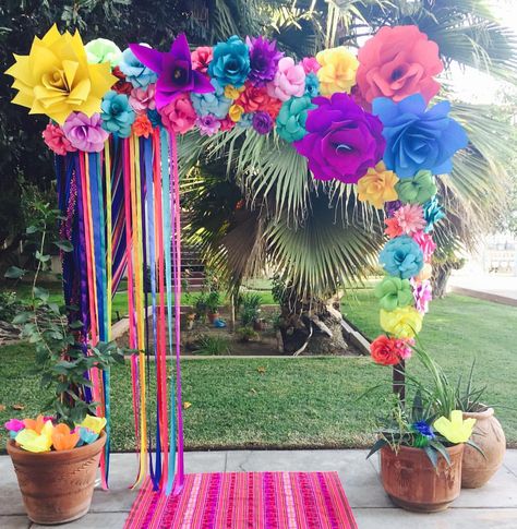 Mexican Birthday Parties, Mexican Party Decorations, Mexican Fiesta Party, Fiesta Birthday Party, Mexican Birthday, Hippie Party, Fiesta Theme Party, Mexican Party Theme, Fiesta Theme