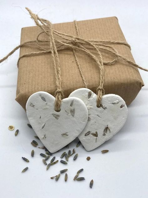 Eco-friendly Wedding Favors – Elegant Wedding Ideas Seed Paper Wedding Favors, Eco Friendly Wedding Favors, Flower Petal Confetti, Flower Seed Paper, Clay Hearts, Heart Wedding Favors, Ceramic Wedding, Tea Wedding Favors, Favour Jars