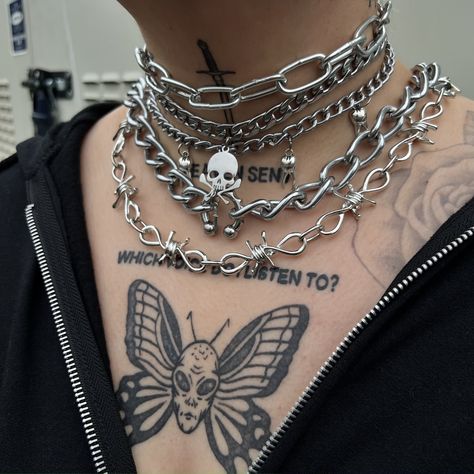 CHUNKY PUNK INSPIRED STAINLESS STEEL NECKLACE STACK WITH SKULLS, BARBED WIRE Necklace Stack Grunge, Punk Jewelry Aesthetic, Barbed Wire Jewelry, Alternative Necklace, Barbed Wire Necklace, Grunge Necklace, Metalhead Girl, Chunky Silver Necklace, Punk Necklace