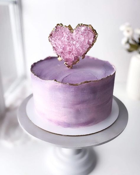 Kitchen.channel on Instagram: “1-6? Which one is your fav? . Follow @kitchen.channel for more! . #cake #create #bake #kitchenchannel” Milo Cake, Birthday Cake Alternatives, Violet Cakes, Geode Cake, Cake Mini, Crystal Cake, Mini Cakes Birthday, Valentine Cake, Cake Craft