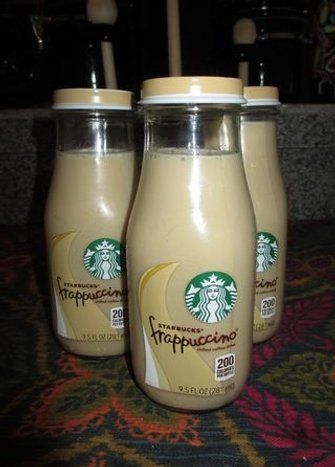 Picture of Starbucks Vanilla Frappuccino Copycat Recipe Starbucks Vanilla Frappuccino, Starbucks Frappuccino Bottles, Matcha Frappuccino, Vanilla Frappuccino, Java Chip, Starbucks Bottles, Starbucks Vanilla, Frappuccino Recipe, Starbucks Diy