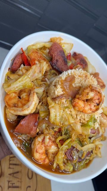 Lee M.Ed on Instagram: "Spicy Cabbage w/ Smoked Sausage & Cajun Shrimp! As always step by step process in my highlights! Detailed RECIPE link in bio!!!!!!! How do you like yours? Rice or No Rice????? #spicycabbage #shrimpcabbage #cabbgelovers" Cabbage And Sausage Gumbo, Gumbo Greens, Sausage And Shrimp Recipes, Southern Meals, Spicy Cabbage, Cajun Christmas, Seafood Dish Recipes, Cabbage And Sausage, Seafood Gumbo