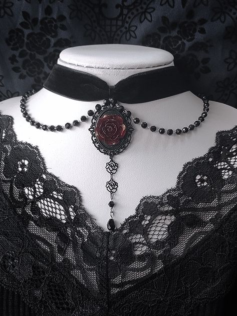 Embrace your dark and elegant side with our gothic rose choker featuring a delicate chain adorned with a bead design. This statement piece exudes a vintage gothic vibe, perfect for adding a touch of romance and mystery to your outfit.   Please note that this product includes only the choker.  Garment Size SizeFree SizeLength30+5Width2 Dark Gothic Accessories, Vampire Core Jewelry, Soft Goth Accessories, Gothic Prom Accessories, Vampire Goth Jewelry, Gothic Prom Jewelry, Dark Jewelry Gothic, Vampire Goth Accessories, Gothic Jewelry Aesthetic