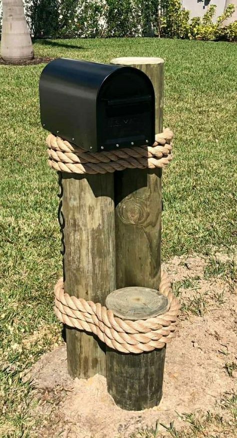 Beach Mailbox, Mailbox Makeover, Quonset Homes, Metal Mailbox, Diy Mailbox, Fishing Room, Mailbox Decor, Lake Living, Outdoor Crafts