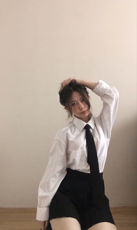 White Collared Shirt Outfit, Black Shirt Dress Outfit, Collared Shirt Outfits, White Shirt With Tie, Witch Oc, Outfit With Tie, Tie Outfit, Black And White Suit, Woman In Suit