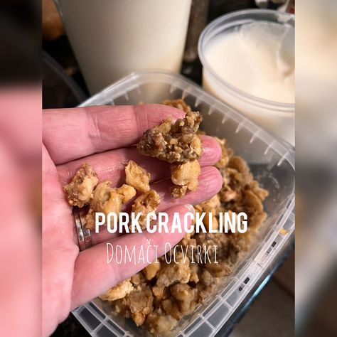 Homemade Pork Crackling | Domači Ocvirki Pork Loin With Crackling Recipes, Pork Crackling Recipe, Best Pork Crackling, Kaula Pork Crockpot, Pork Hash Recipe, Roasting Pan, Fresh Garlic, Oven, Toast