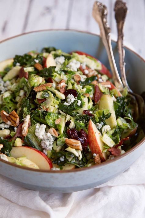 Shredded Brussel Sprout Salad, Shredded Brussels Sprouts, Vegetarian Thanksgiving Recipes, Shredded Brussel Sprouts, Vegetarian Thanksgiving, Sprouts Salad, Brussel Sprout Salad, Candied Pecans, Thanksgiving Side Dishes