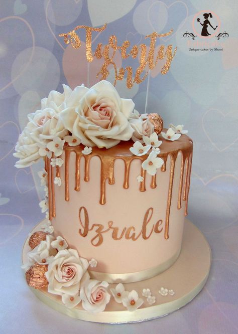 Rose Gold Drip Cake Rose gold drip cake Rose Gold Drip Cake, Gold Drip Cake, Birthday Cake Roses, 19th Birthday Cakes, Cake Rose, 14th Birthday Cakes, 17 Birthday Cake, Birthday 12, 25th Birthday Cakes