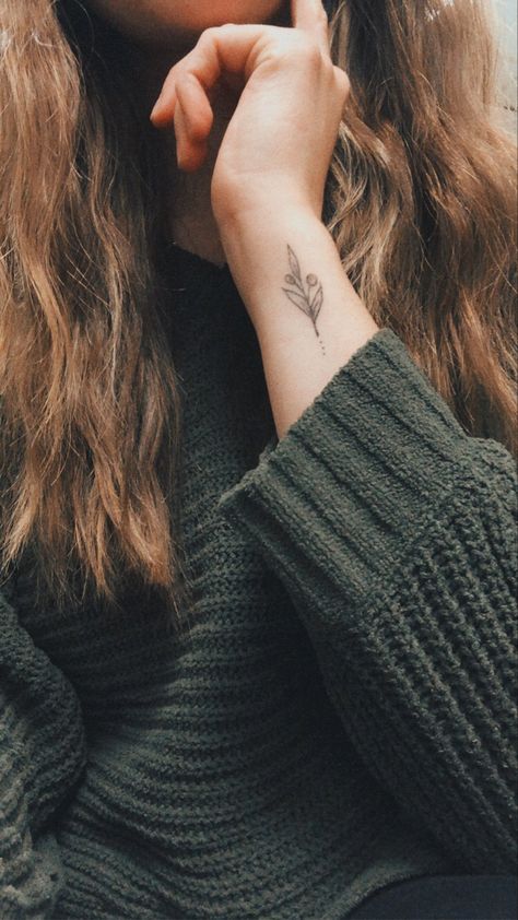 Olive Tattoo Small Simple, Olive Branch Tattoo Dainty, Minimal Olive Branch Tattoo, Olive Branch Wrist Tattoo, Aus Tattoo, Olive Tattoo, Side Arm Tattoos, Olive Branch Tattoo, Bible Tattoos