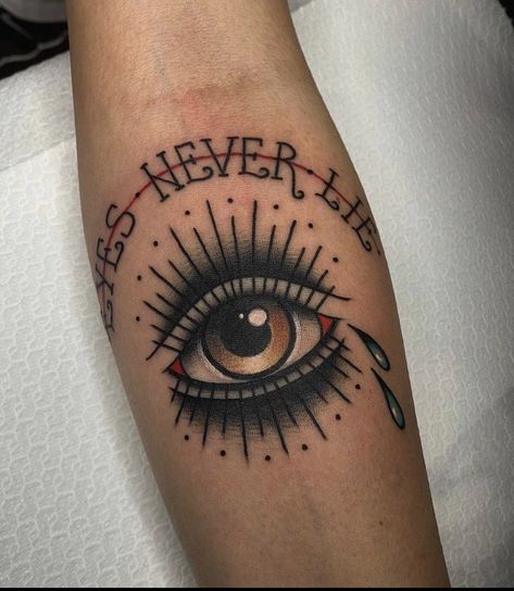 Chaotic Tattoo, Black Eye Tattoo, Traditional Tattoo Eye, Designs With Meaning, Tattoo Balm, All Seeing Eye Tattoo, Old School Tattoos, Traditional Style Tattoo, Tattoo Old School