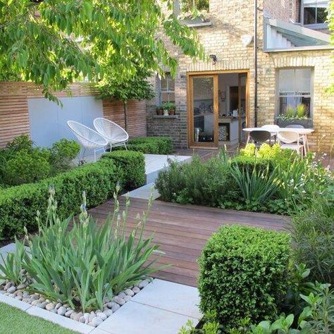 Gardening Wedding, Designer Garden, Planters Garden, Flora Garden, Small Courtyard Gardens, Courtyard Gardens Design, Gardening Design, Gardening Landscaping, Back Garden Design