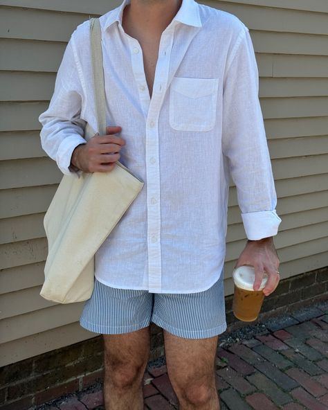 Men Summer Outfit Inspo White Summer Outfits Men, White Beach Outfit Men, White Linen Shirt Outfit, Men White Shirt, White Beach Outfit, Men Summer Outfit, Linen Summer Outfits, Linen Shirt Outfit, Linen Outfits