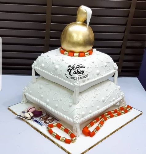 Traditional Marriage Cake, Marriage Cake, Cake Samples, African Wedding Cakes, Pillow Cakes, Vow Exchange, Big Wedding Cakes, Fruit Cake Christmas, Traditional Wedding Cakes