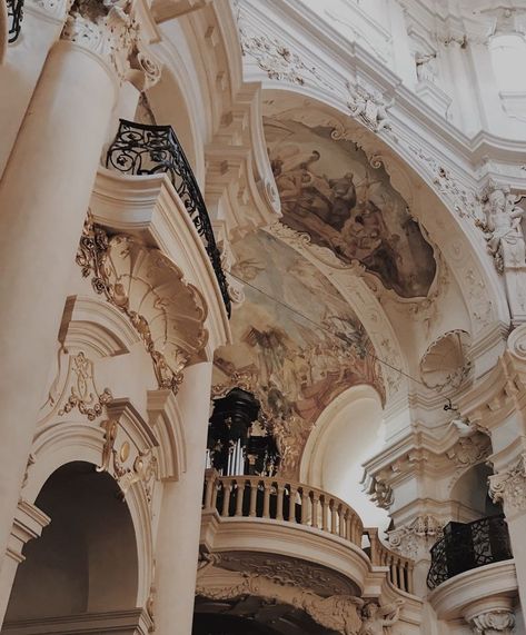 Not my pic #lightacademia Site Analysis Architecture, Istoria Artei, Light Academia Aesthetic, Castle Aesthetic, Royal Aesthetic, Angel Aesthetic, Aesthetic Tumblr, Baroque Architecture, Academia Aesthetic