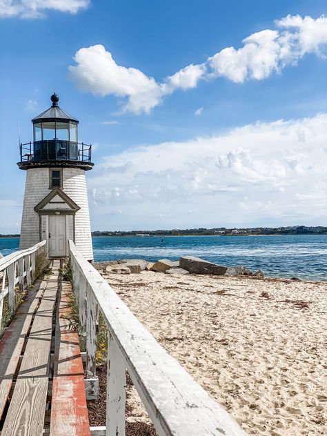 Nantucket, Massachusettes vacation - Re-Fabbed Nantucket Wallpaper, Costal Life, Nantucket Vibes, Cod Aesthetic, Nantucket Hotels, Cape Cod Aesthetic, Cap Cod, Nantucket Beach, Vacay Ideas