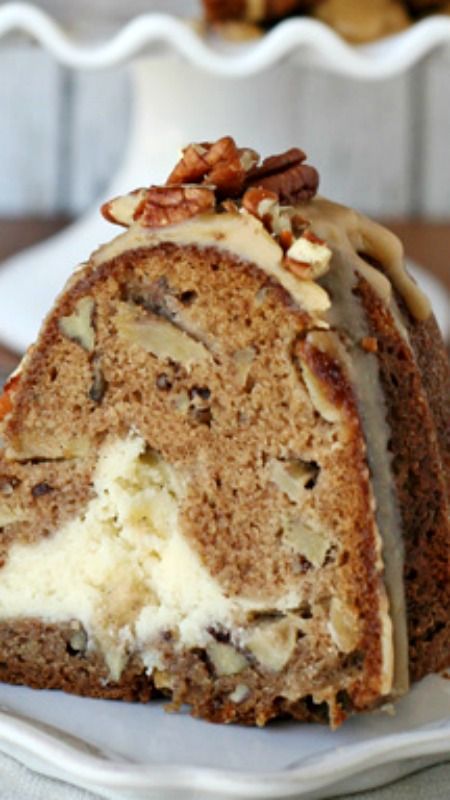 Apple Cream, Cheesecake Filled Bundt Cake, Bundt Cake Recipes, Apple Cream Cheese Bundt Cake, Savory Cakes, Cream Cheese Bundt Cake, Apple Cake Recipes, Apple Cream Cheese, Apple Bundt Cake