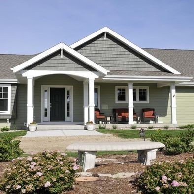 adding a front porch on a ranch house with a gable - Google Search Ranch Porch, Curb Appeal Porch, Cottage House Exterior, Front Porch Addition, Veranda Design, Porch Kits, Traditional Porch, Balkon Decor, House Front Porch