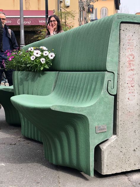 Milk Cartons Get Second Life as 3D Printed Bench in Tuscany - 3DPrint.com | The Voice of 3D Printing / Additive Manufacturing 3d Printed Furniture, Public Furniture, Printed Concrete, Tuscan Towns, Milk Cartons, Additive Manufacturing, 3d Printing Projects, Digital Fabrication, Urban Furniture