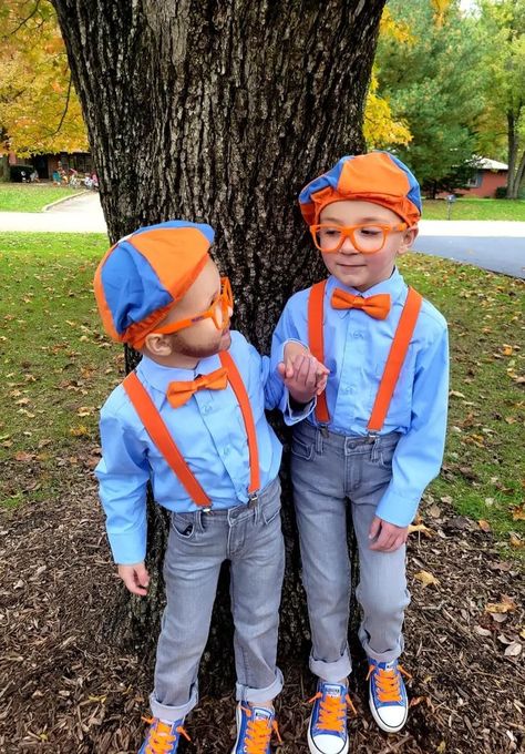 Diy Blippi And Meekah Costume, Blippi Themed Birthday Party Ideas, Blippi And Meekah Costume, Blippi Trunk Or Treat, Blippi Outfit, Blippi Costume, Blippi Birthday Party, Baby Momma Drama, Toddler Boy Halloween Costumes