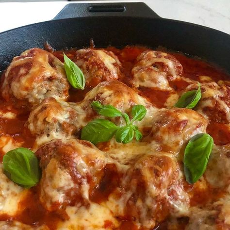 Baked Meatballs, Meatball Bake, Garlic Clove, Low Carb Dinner, Egg Whisk, Iron Pan, Ground Pork, Cast Iron Pan, Bread Crumbs