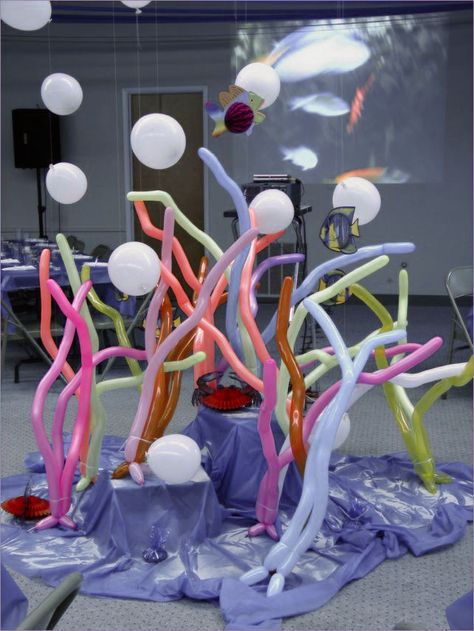 Great Barrier Reef Coral Reef With Pool Noodles, Seaweed Balloon Decorations, Balloon Coral Reef, Coral Balloons, Under The Sea Balloon Decorations Ocean Themes, Coral Reef Installation, Underwater Dance, Fluorescent Paint, Octonauts Party