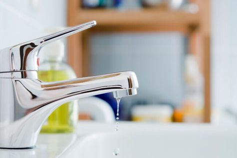 Is your kitchen or bathroom faucet leaking? Follow these easy steps to repairing the leaky faucet, and stopping the dripping once and for all. You'll need.. Dripping Faucet, Moen Kitchen Faucet, Leaky Faucet, Faucet Repair, Single Handle Bathroom Faucet, Faucet Handles, Home Repairs, Bathroom Faucet, Home Maintenance