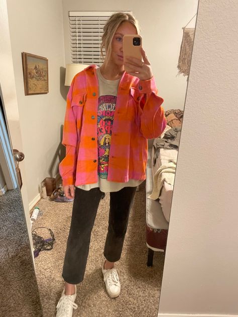 Lauren Daigle Concert Outfit Ideas, Lauren Daigle Concert Outfit, Colorful Concert Outfit, Pj Day At School, Colorful Business Casual, Surf Chic, Oversized Shirt Outfit, Teacher Ootd, Curated Fashion