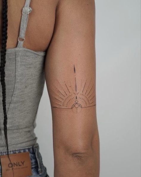 Fineline Tattoo Ideas, Above Elbow Tattoo, Fineline Tattoo, Boho Tattoos, Handpoke Tattoo, Elbow Tattoos, Sun Tattoos, Discreet Tattoos, Dainty Tattoos