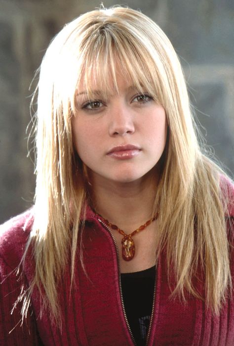 Hilary Duff Bangs, Hilary Duff Hair, 2000s Hair, Cheaper By The Dozen, Hilary Duff Style, Cinderella Story, Hillary Duff, Hilary Duff, Dream Hair