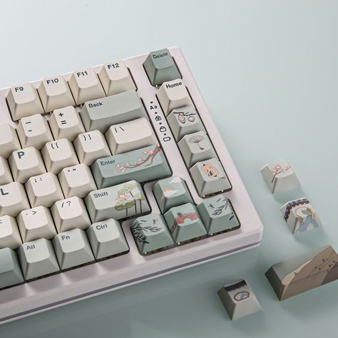 【PBT Keycaps】The YUNZII keycap Set delivers in quality with ultra-durable PBT plastic whose legends will never wear away. Compared to ABS material, PBT is less common and feel textures and more more durable. It's dry and not easy to get oily. Keycaps Aesthetic, Fancy Keyboard, Keyboard Ideas, Desk Stuff, Custom Keycaps, Pbt Keycaps, Pc Setups, Spring Tea, Keycap Set