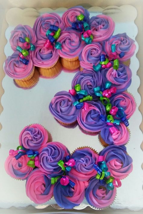 Number 3 pull apart cupcakes/ pink and purple Number 3 Cupcake Cake, 3 Cupcake Cake, Butterfly Cupcake Cake, Cupcake Template, Barbie Cupcakes, Pull Apart Cupcake Cake, Pull Apart Cake, Pull Apart Cupcakes, Cake Templates