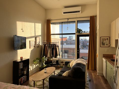 Small Studio House Ideas, 1 Room Apartment Ideas Small Cozy, Studio Flat Decor Small Spaces, Couple Studio Apartment, Comfy Small Apartment, Hipster Studio Apartment, Dark Wood Studio Apartment, Super Small Apartment Ideas, Apartment Common Area Design