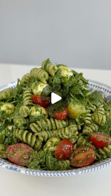 Jon Watts on Instagram: "The Ultimate Pesto Pasta Salad 😍 

Make your own pesto for this delicious salad that I’m sure you’ll make time and time again! ✨ 

Here’s what you need to make this:

350 g Fusilli pasta
100 g Basil
2 Garlic cloves
50 g Pine nuts
60 g Parmesan, grated
100 ml Olive oil
2 tbsp Mayonnaise
250 g Cherry tomatoes, cut into quarters
200 g Mozzarella pearls
40 g Rocket

Check out my website for the full written recipe! 🙌 
Have a go, and let me know how you get on! ❤️" Basil Pesto Pasta Recipes, Pesto Pasta Salad Recipes, Fusilli Pasta Recipes, Pesto Pasta With Peas, Pesto Pearl Couscous Salad, Pesto Pasta Salad With Peas, Fusilli Pasta Recipe, Pesto Pasta Pine Nut, Jimmy John’s Pesto Pasta Salad Recipe