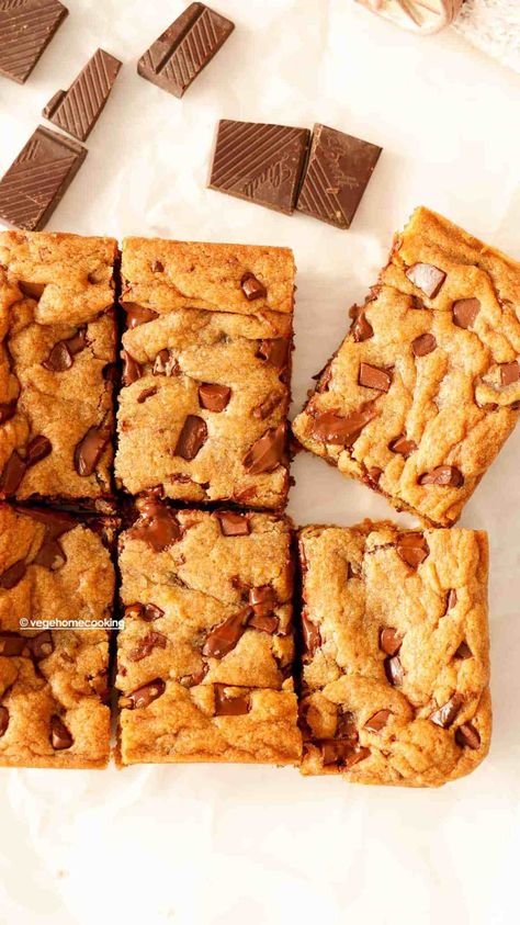 Chocolate Chunk Cookie Bars (Eggless and Small Batch) Eggless Cookie Bars, Eggless Bars, Butterless Cookies, Eggless Cookies, Sweet Bakes, Easy To Bake, 2023 Recipes, Eggless Desserts, Quick Treats