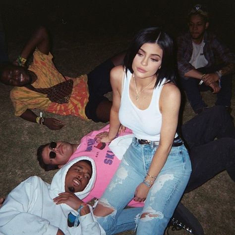 too many moods in one pic Kylie Jenner Fotos, Stile Kylie Jenner, Look Kylie Jenner, Looks Kylie Jenner, Trajes Kylie Jenner, Estilo Kylie Jenner, Kylie J, Kylie Kristen Jenner, King Kylie